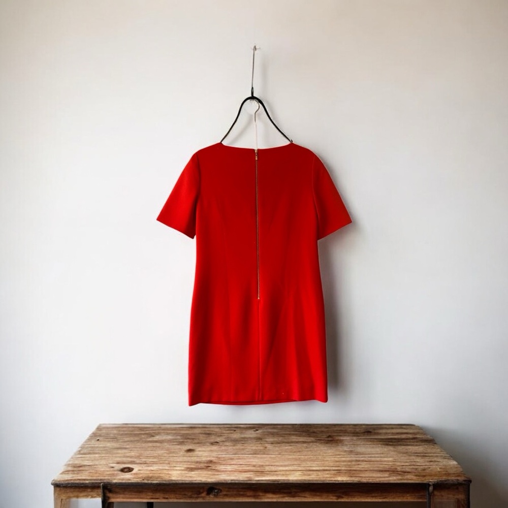 Tahari ASL Scarlet Red Keyhole Detail Mini Shift Dress Size 6 - Picture 2 of 5